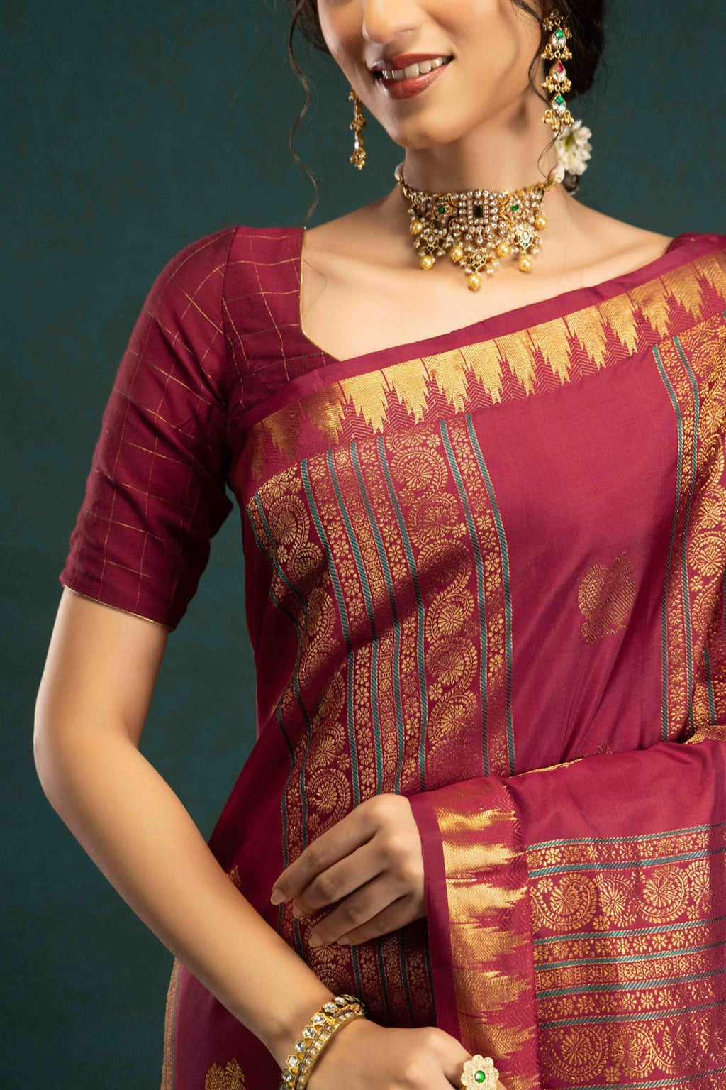 pallu body