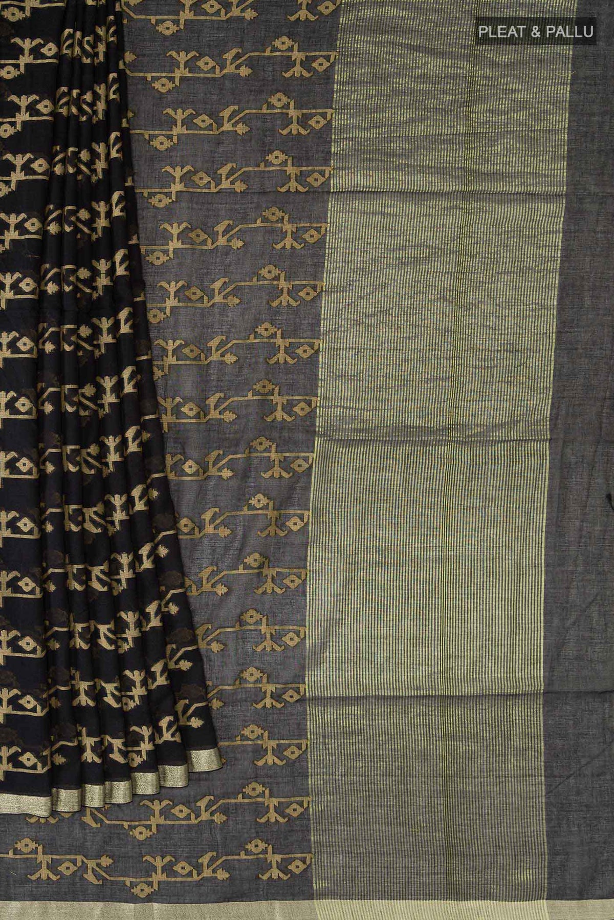 Pleats and pallu of Black Bengal Cotton Saree with Jamdani on the body and Zari Border