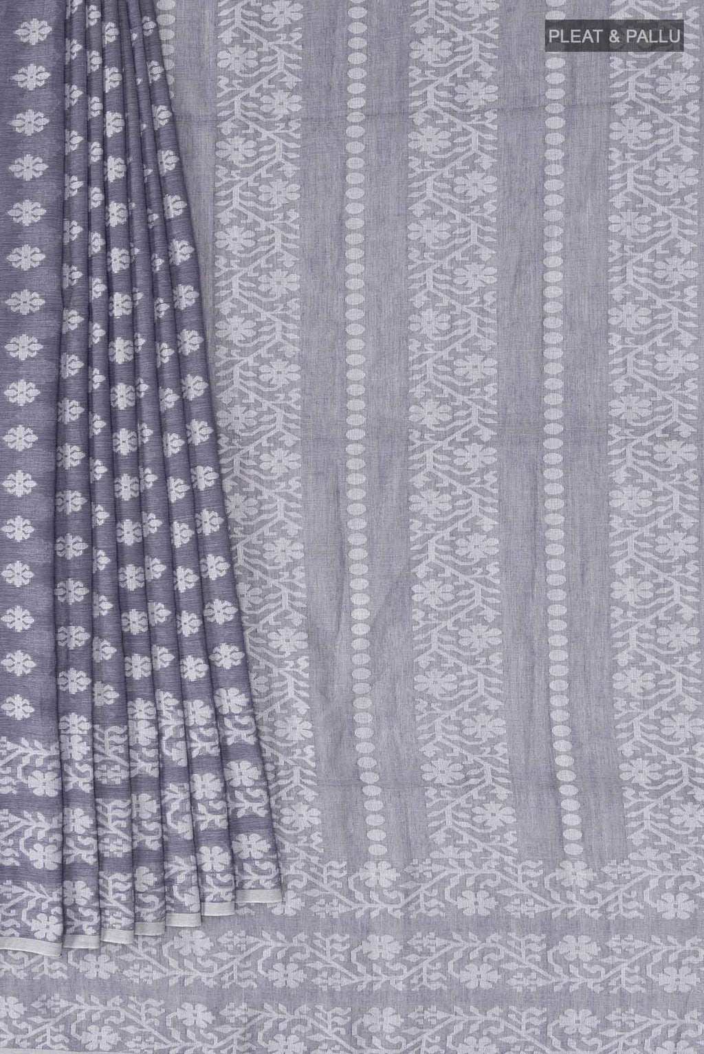 Pleats and pallu of Blue Bengal Cotton Saree with Jamdani on the body and Thread Border