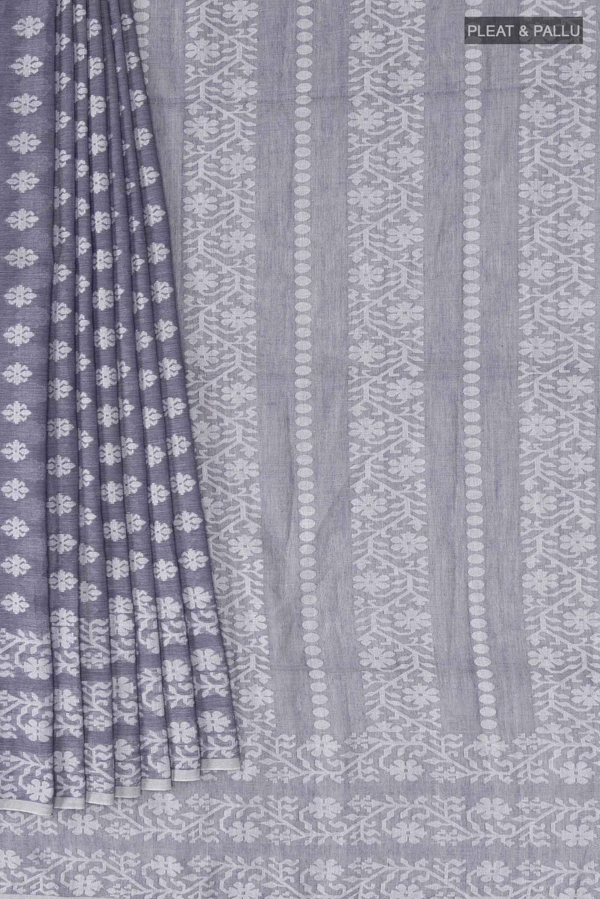 Pleats and pallu of Blue Bengal Cotton Saree with Jamdani on the body and Thread Border