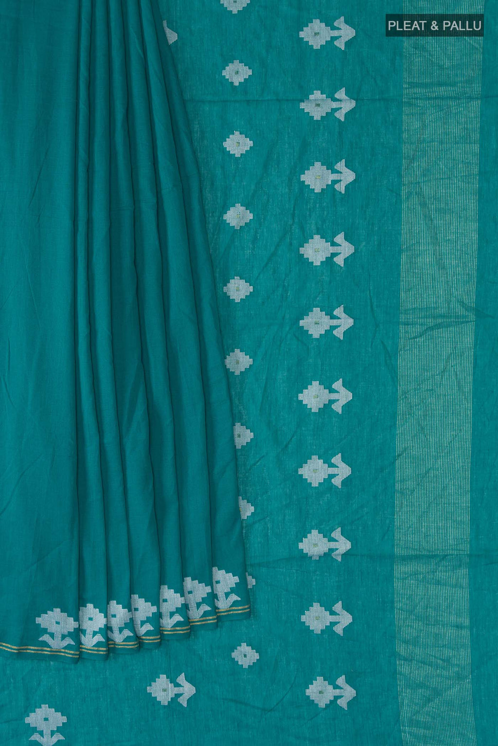 Pleats and pallu of Teal Bengal Cotton Saree with Plain Body and Zari Border