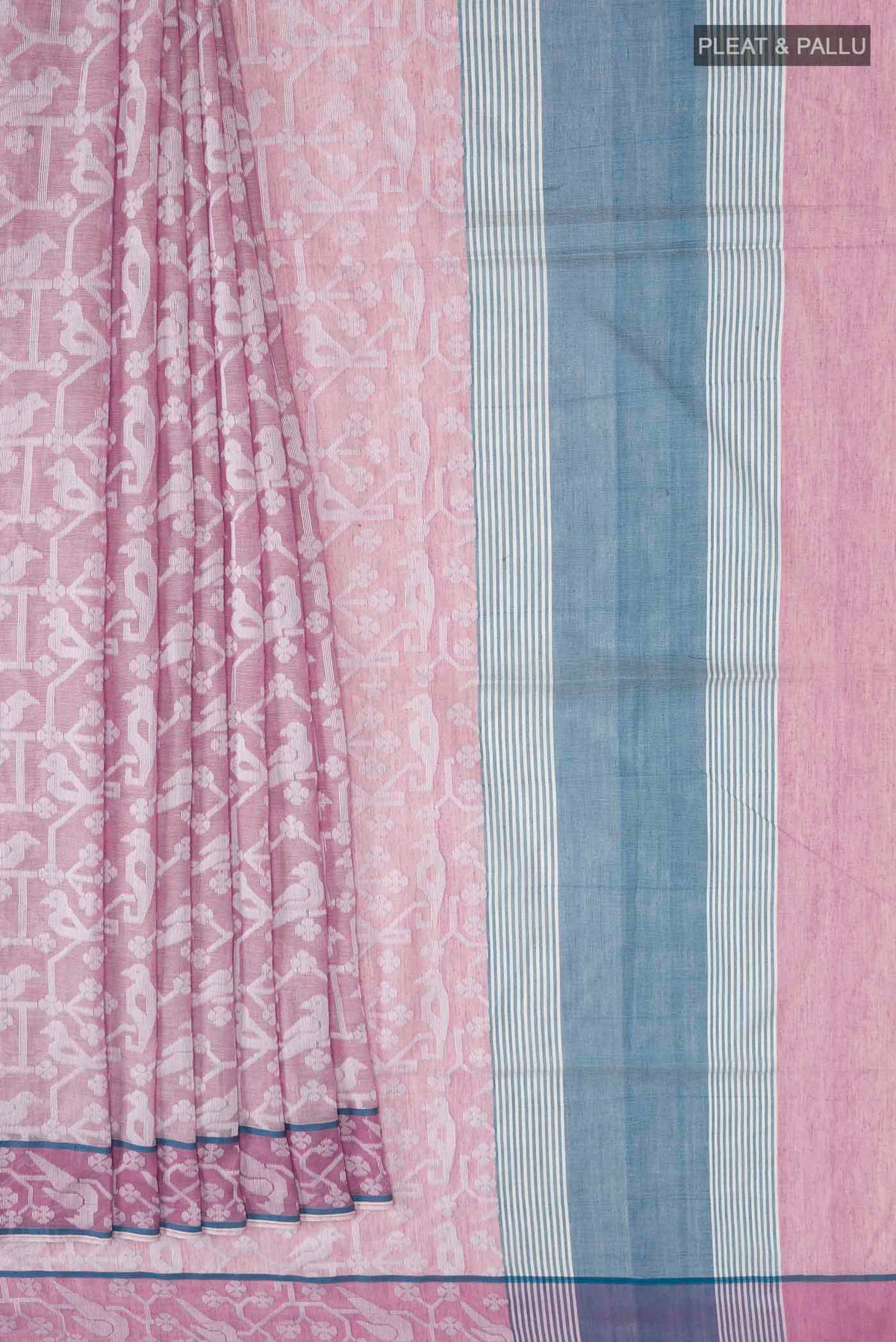 Pleats and pallu of Mauve Bengal Cotton Saree with Jamdani on the body and Thread Border