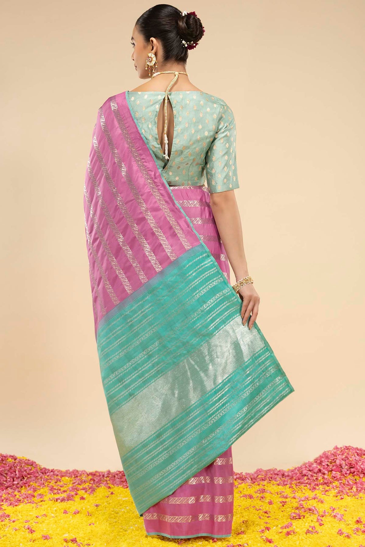 pleats pallu
