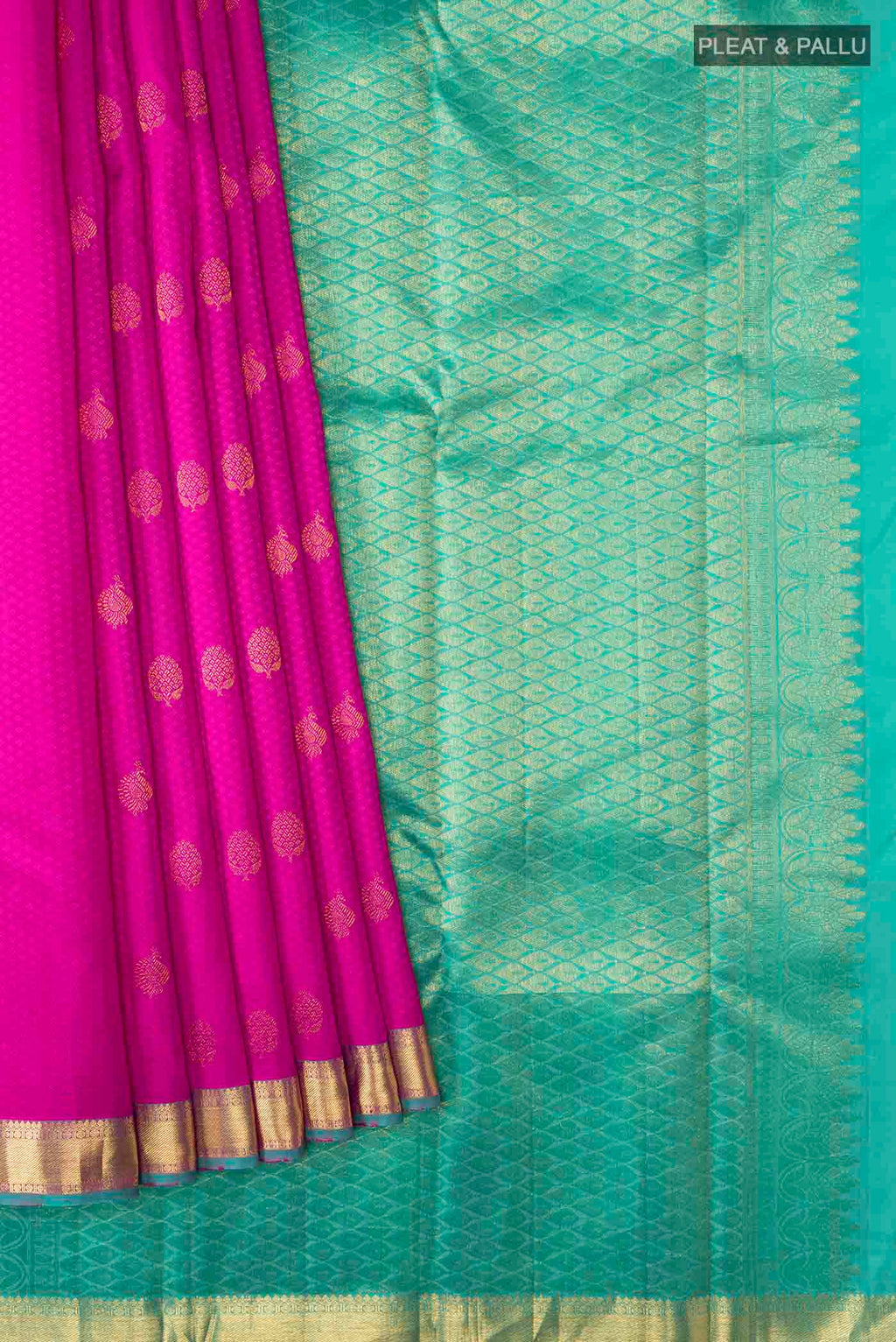 pleats pallu