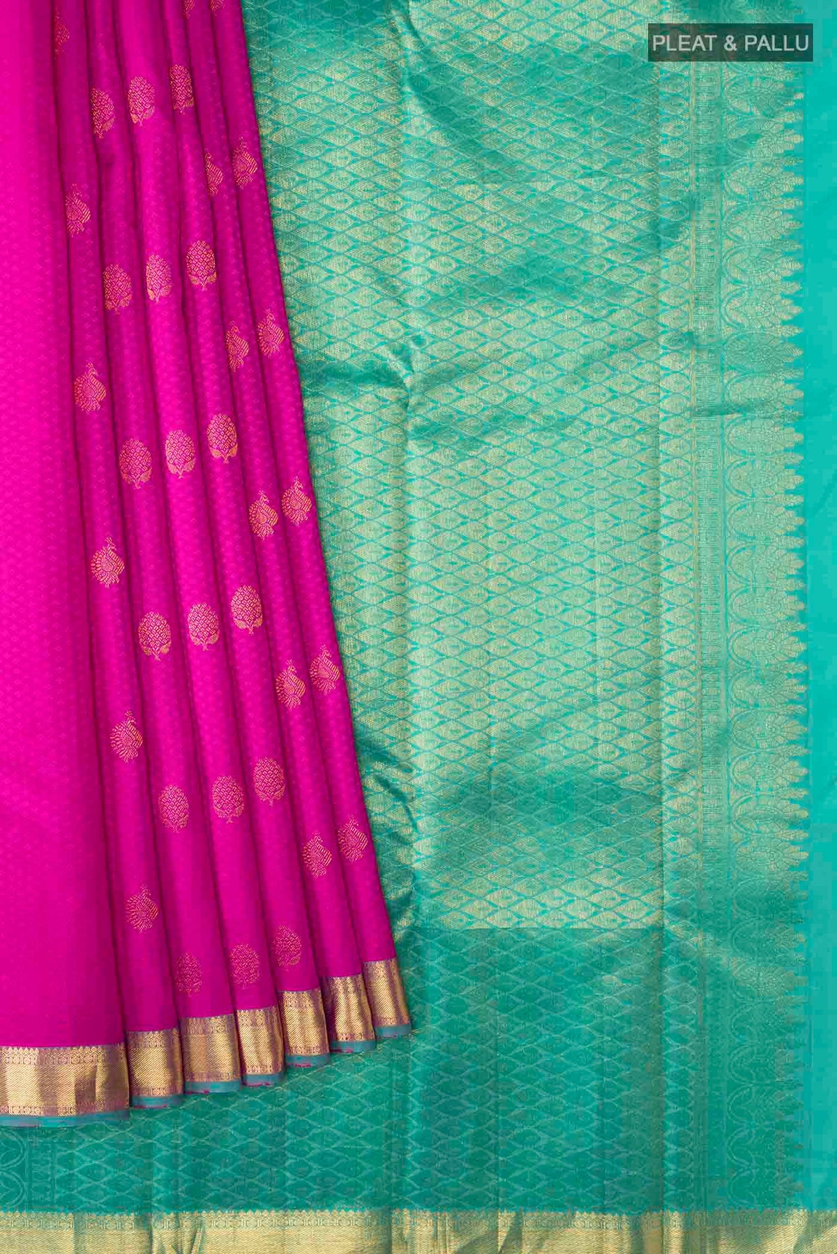 pleats pallu
