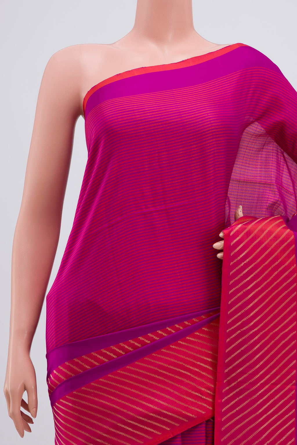 Border image of Multi Color Soft Silk Saree with Fancy on the body and Without Border. 