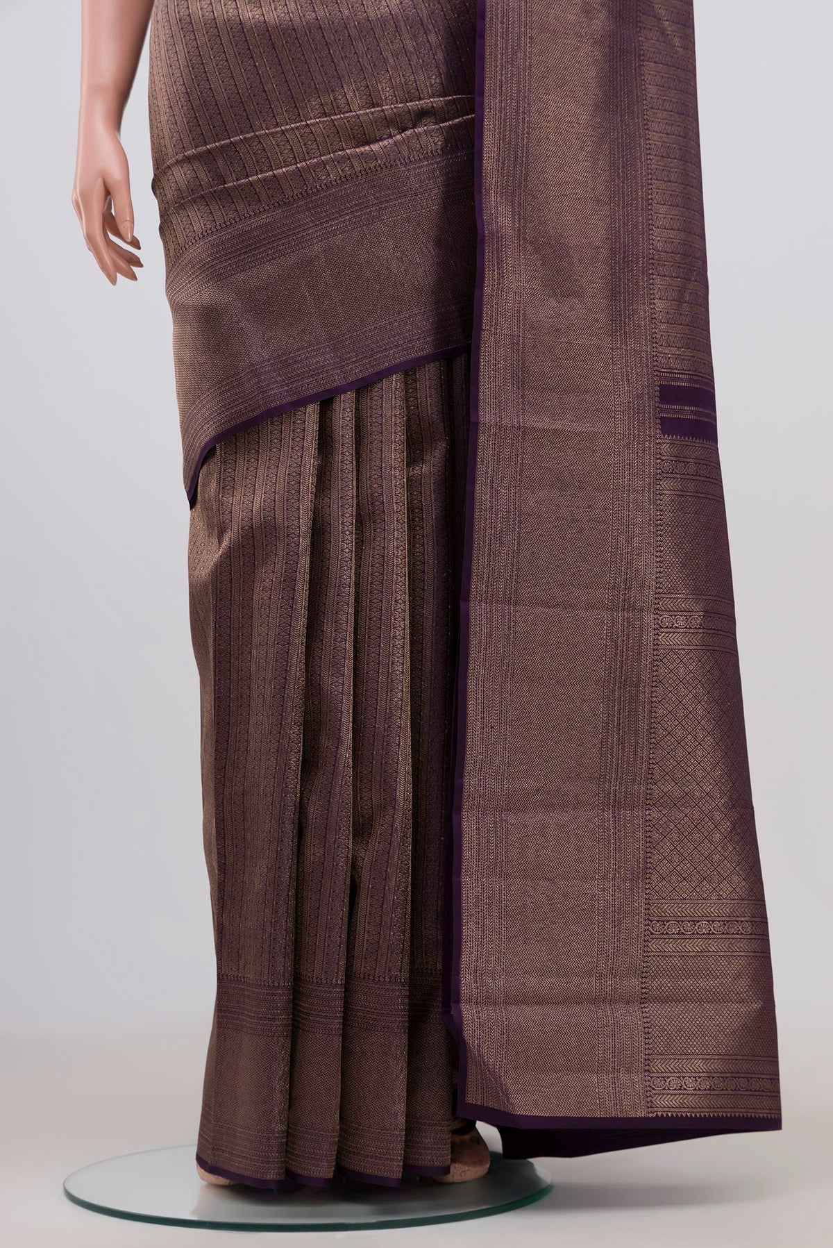 Pleats and pallu of Violet Kanchipuram Saree with Zari Brocade on the body and Zari Border. 