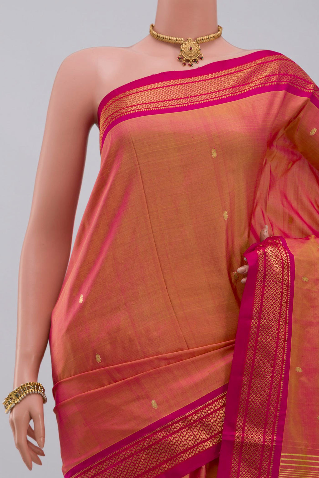 Border image of Pink Paithani Silk Saree with Zari Butta on the body and Zari Border. 