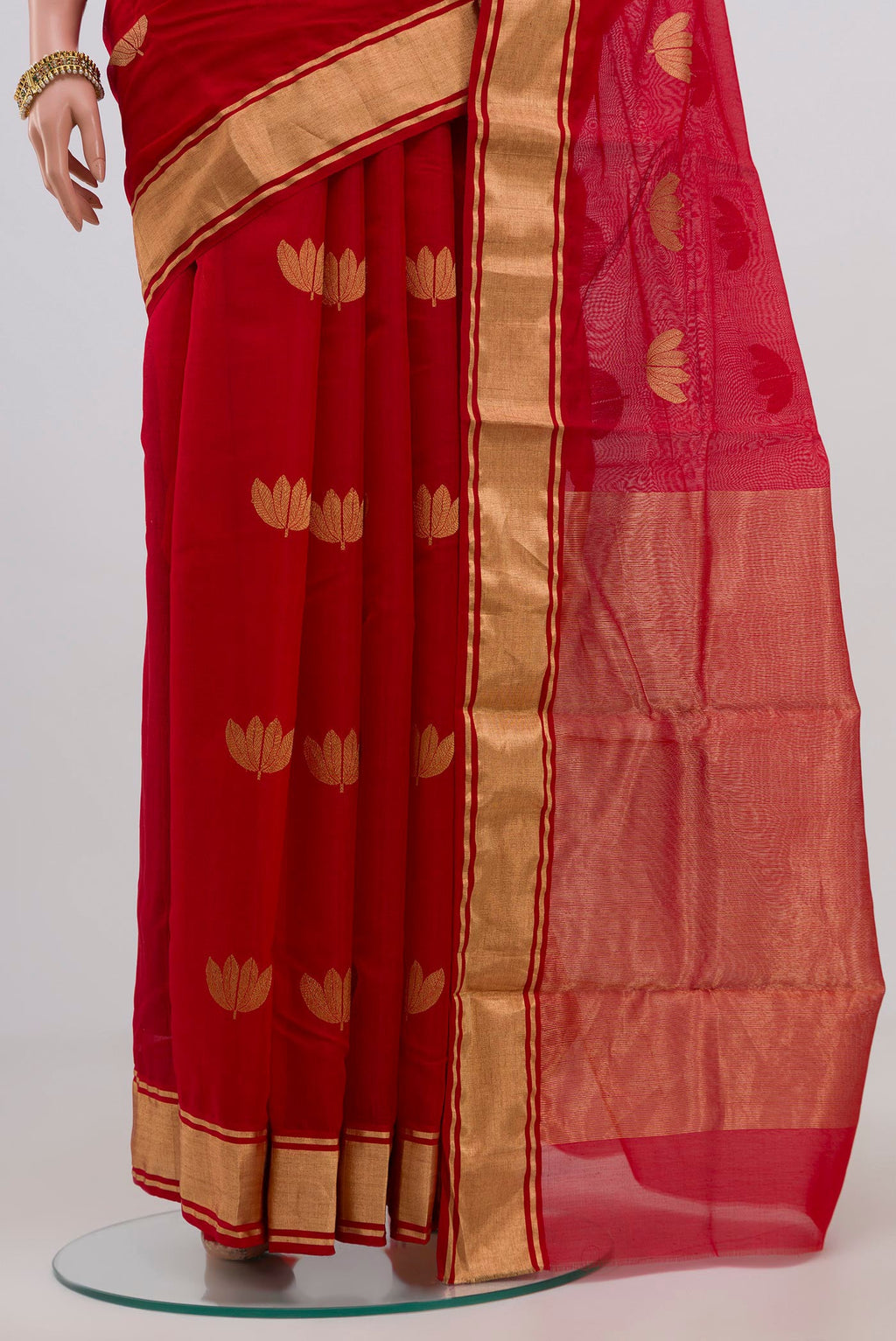 Pleats and pallu of Red Chanderi Silk Cotton Saree with Zari Butta on the body and Zari Border. 