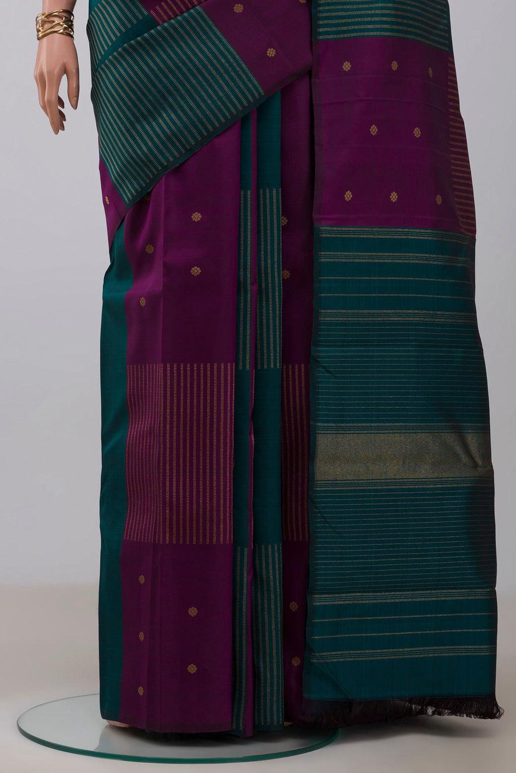 Pleats and pallu of Pure Silk Pure Zari Multi Color Kanchipuram Saree with Fancy on the body and Without Border. 