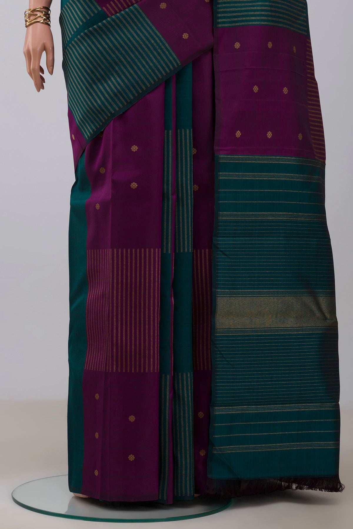 Pleats and pallu of Pure Silk Pure Zari Multi Color Kanchipuram Saree with Fancy on the body and Without Border. 