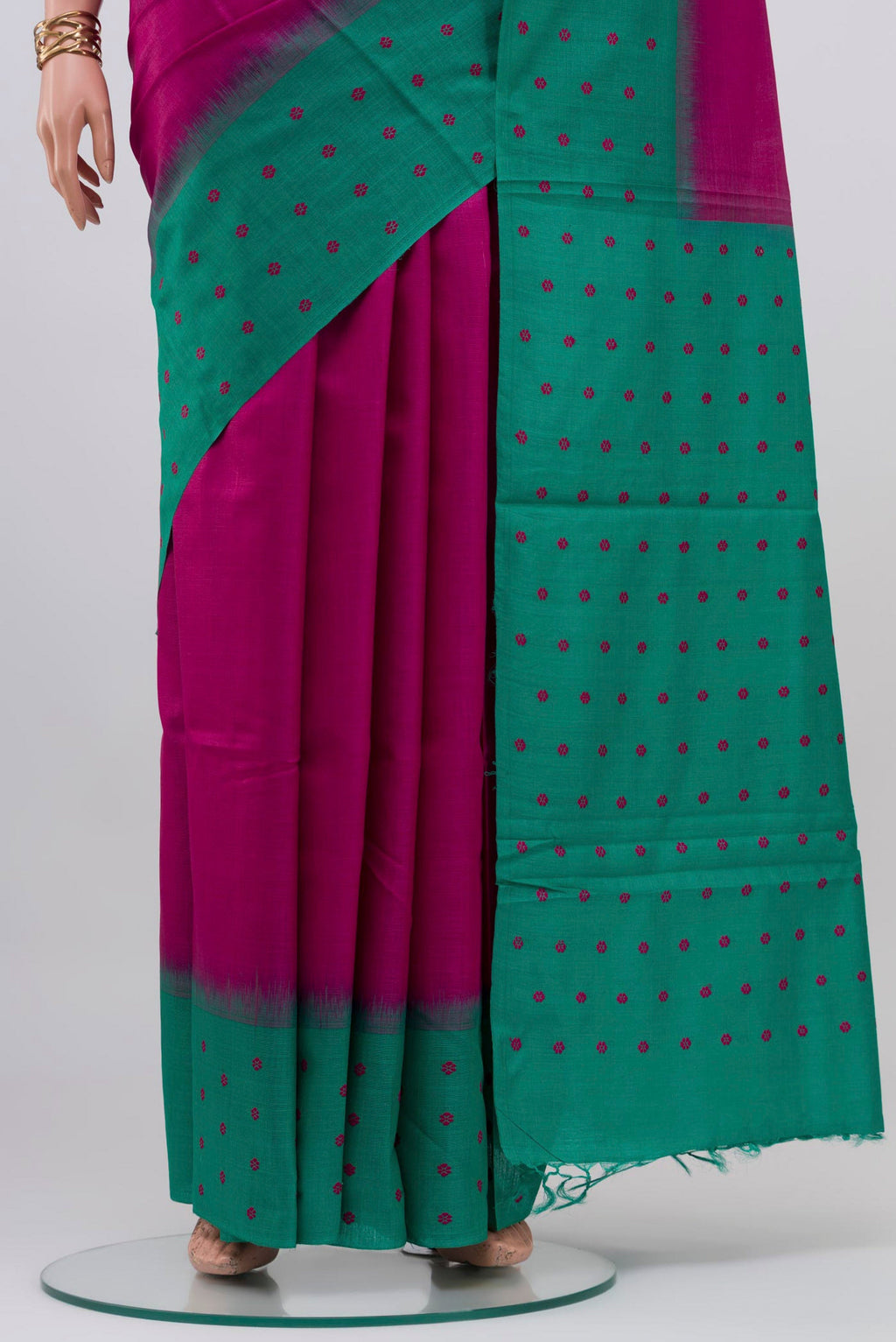 Pleats and pallu of Magenta Tussar Silk Saree with Plain Body and Fancy Border. 