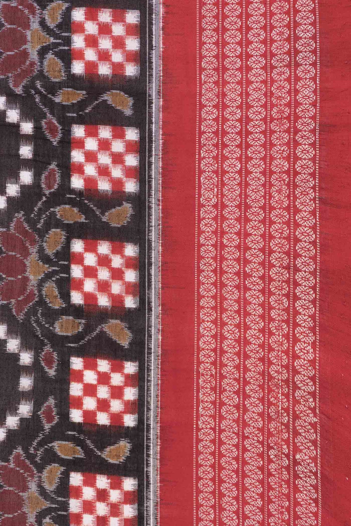 Border image of Black Dual Tone Double Ikat Saree with Ikat Print on the body and Thread Border