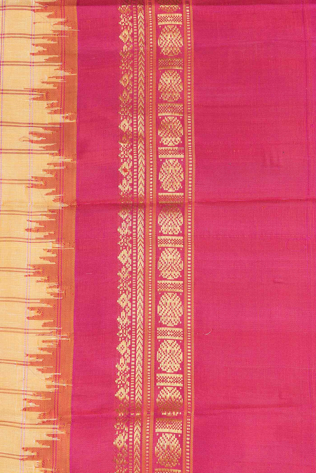 Border image of Sandal Dual Tone Linen Saree with Checked design on the body and Zari Border. 
