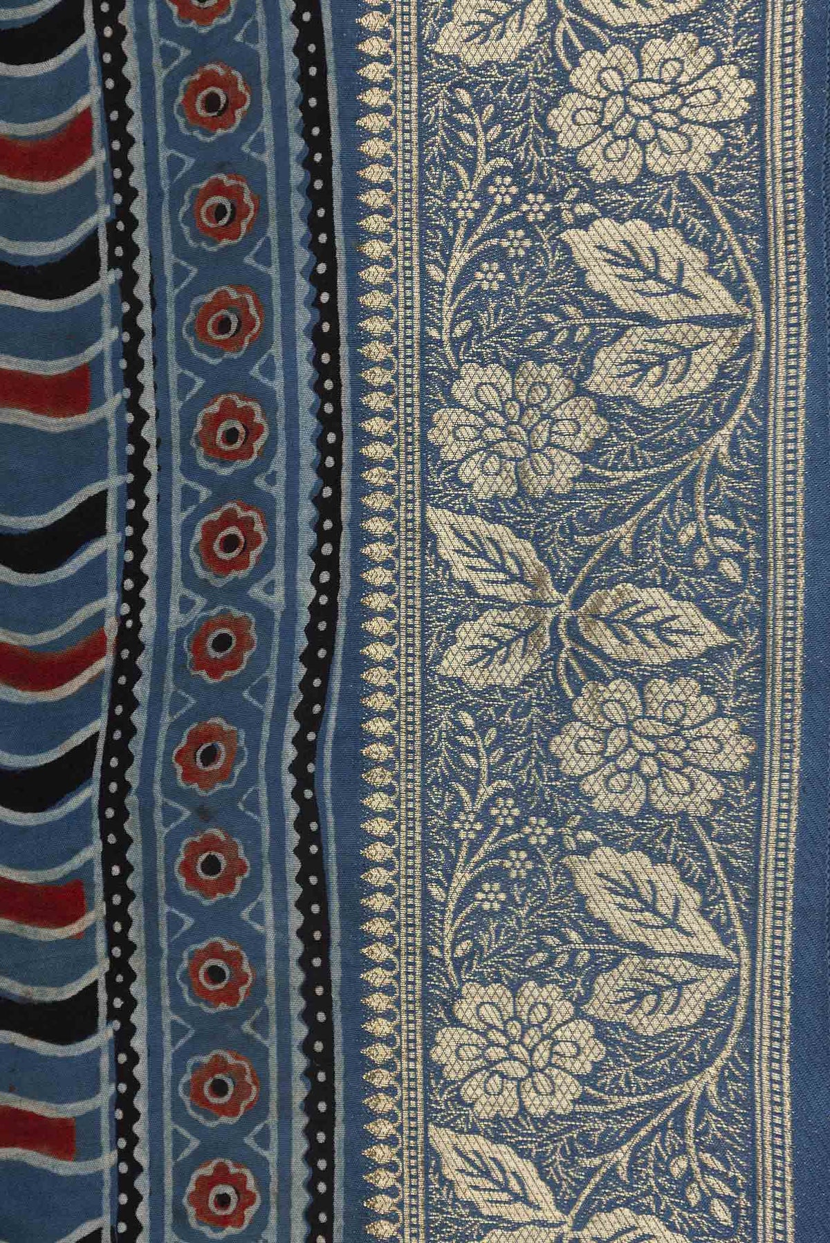 Border image of Blue Dual Tone Tussar Silk Saree with Printed design on the body and Zari Border