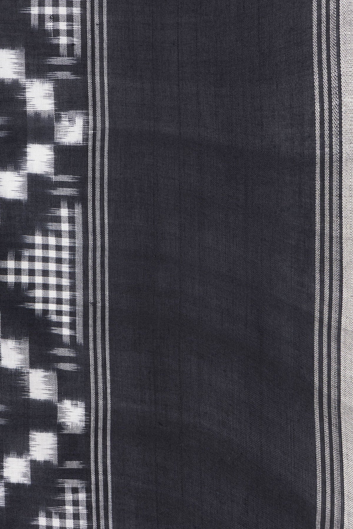 Border image of Black Dual Tone Double Ikat Saree with Ikat Print on the body and Plain Border. 