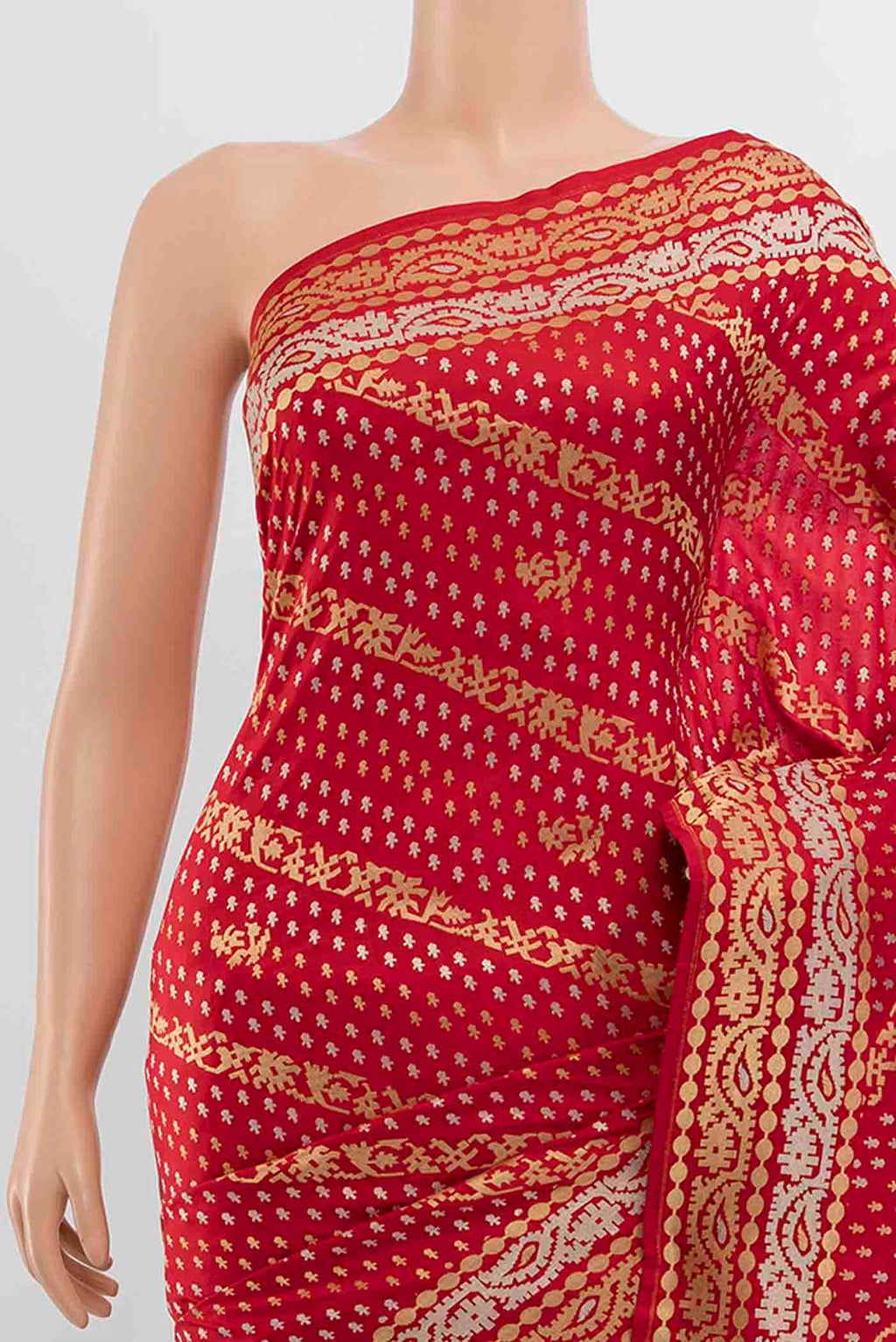 Border image of Red Banarasi Silk Saree with Zari Butta on the body and Silk Border