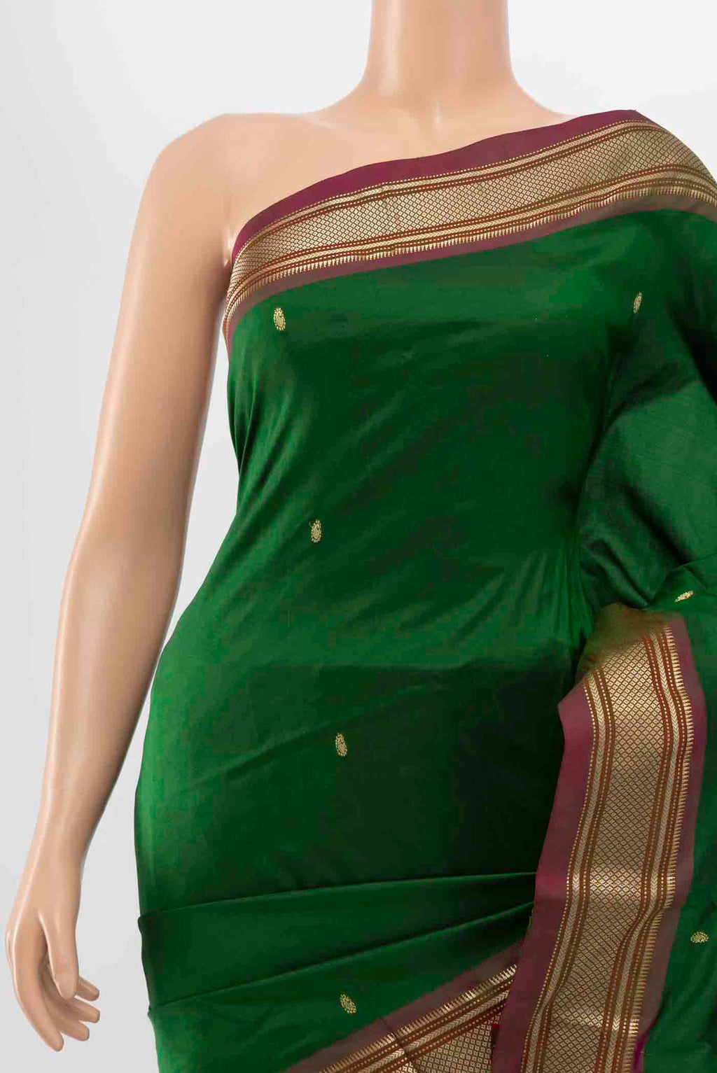 Border image of Bottle Green Paithani Silk Saree with Zari Butta on the body and Silk Border