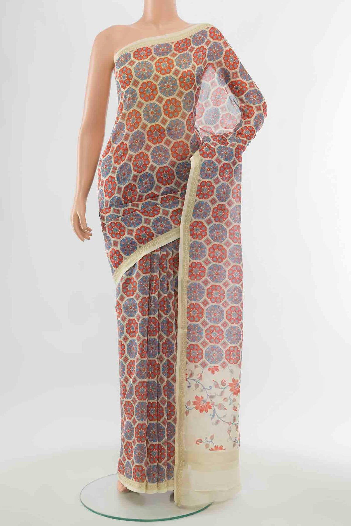 Cream Maheshwari Silk Cotton Saree with Zari Butta on the body and Silk Border displayed on a mannequin