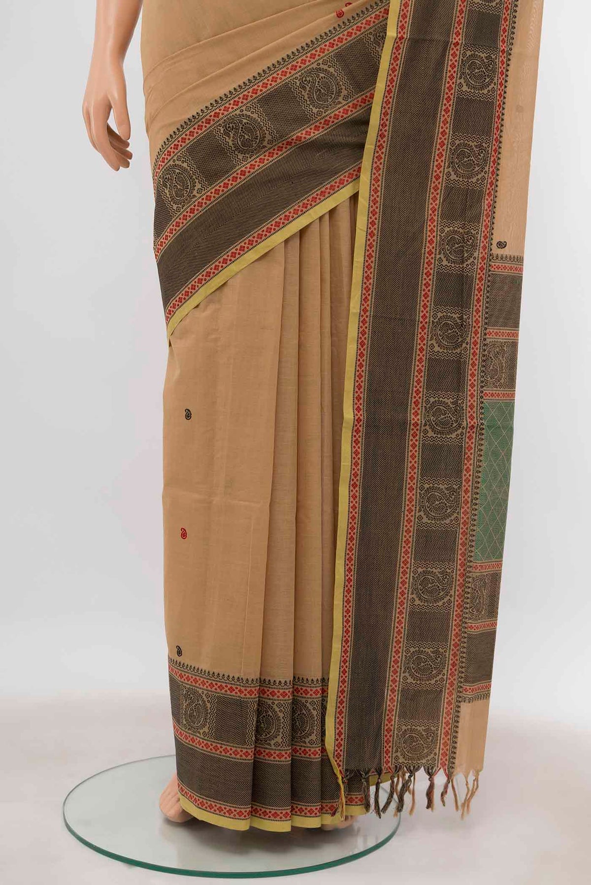 pleats pallu