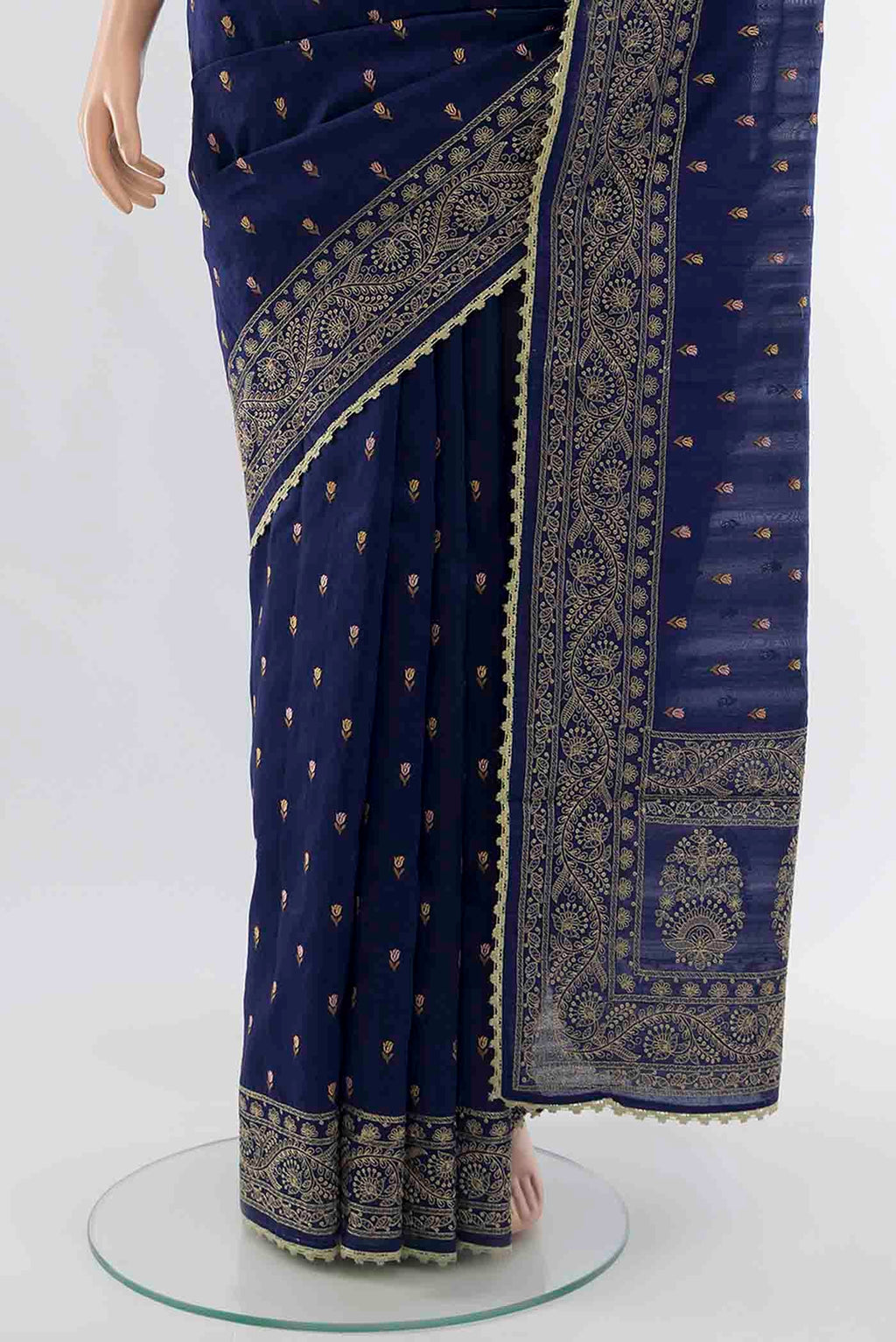 Pleats and pallu of Navy Blue Art Silk Saree with Embroidery on the body and Thread Border