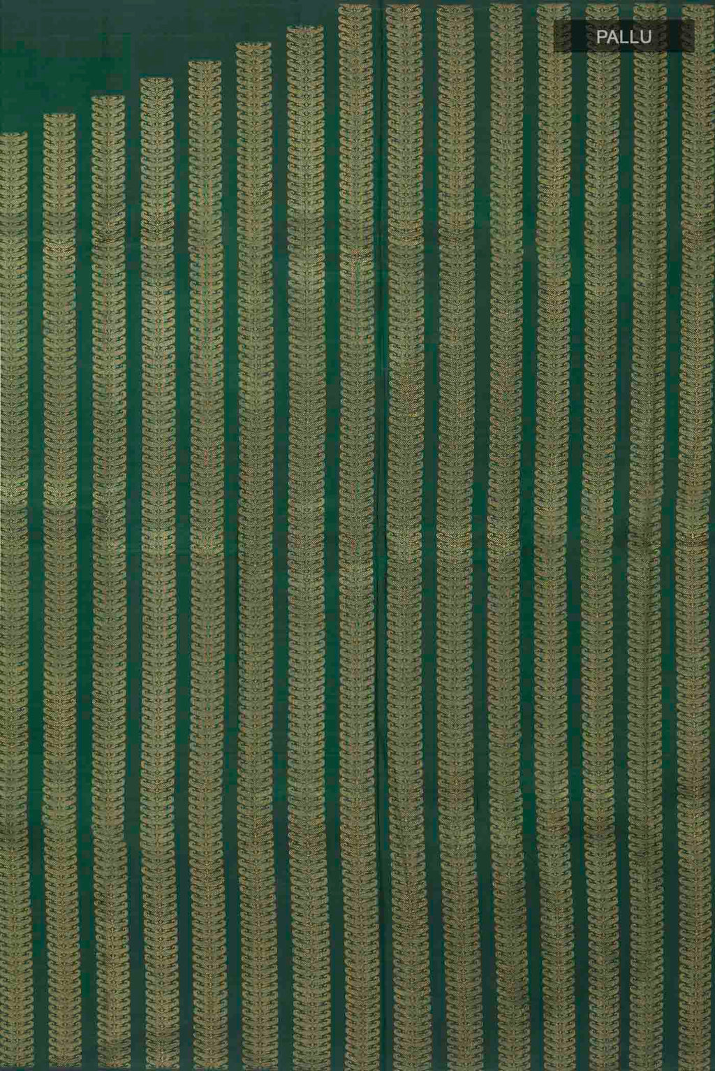 Close up image of the pallu of Green Kanchipuram Silk Saree with Stripes on the body and Without Border