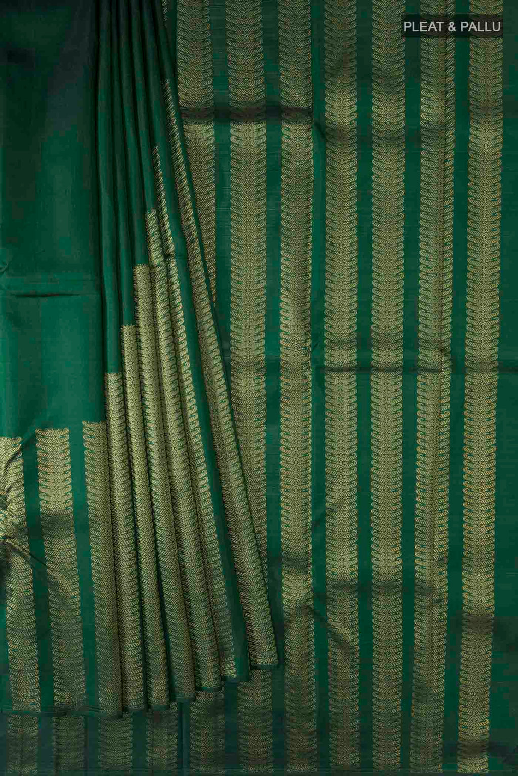 Pleats and pallu of Green Kanchipuram Silk Saree with Stripes on the body and Without Border