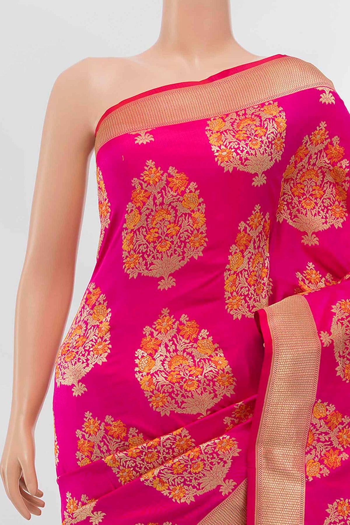 Border image of Pure Silk Pure Zari Rani Pink Banarasi Saree with Zari Butta on the body and Attached Border