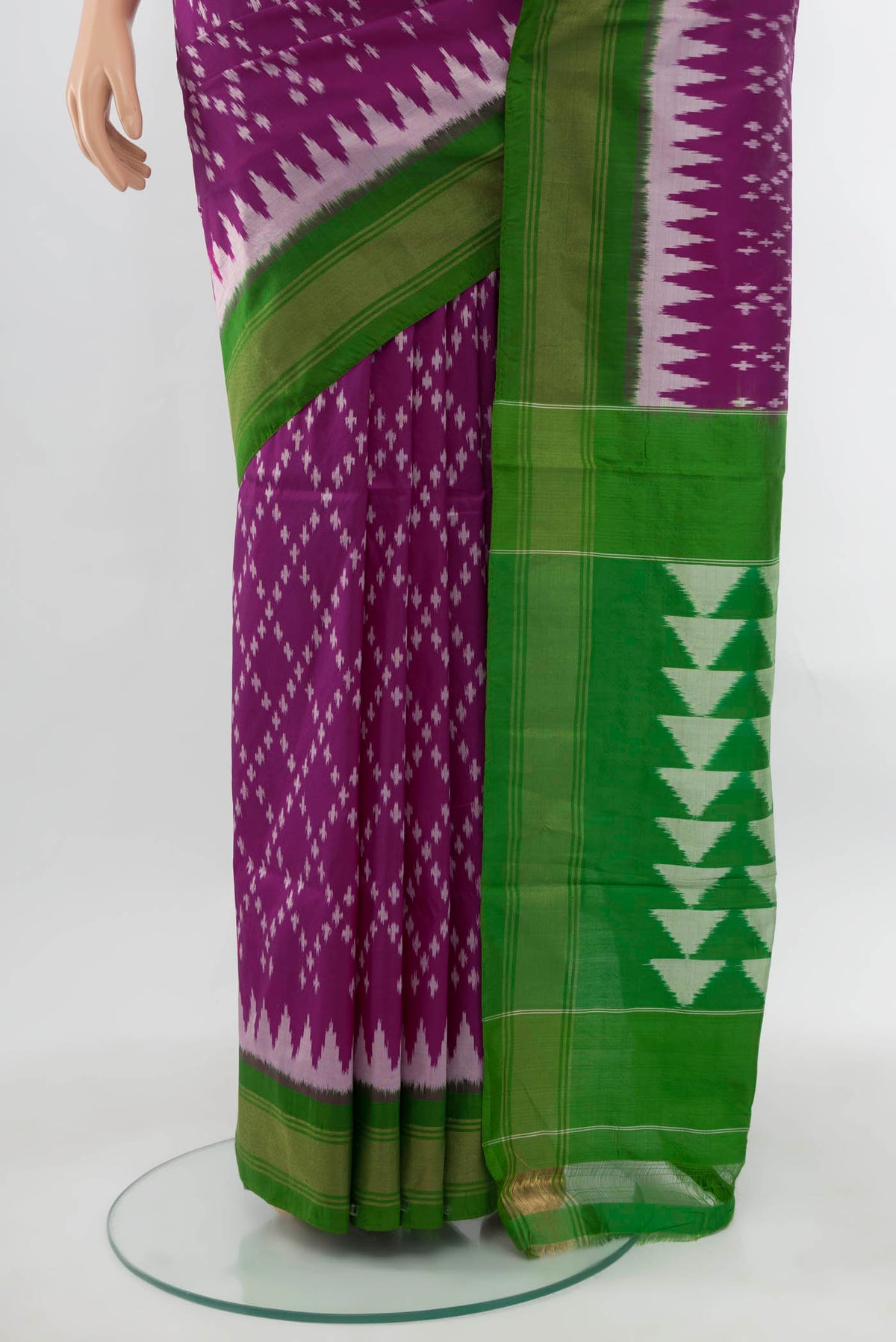 Pleats and pallu of Purple Pochampally Saree with Ikat Print on the body and Silk Border. 