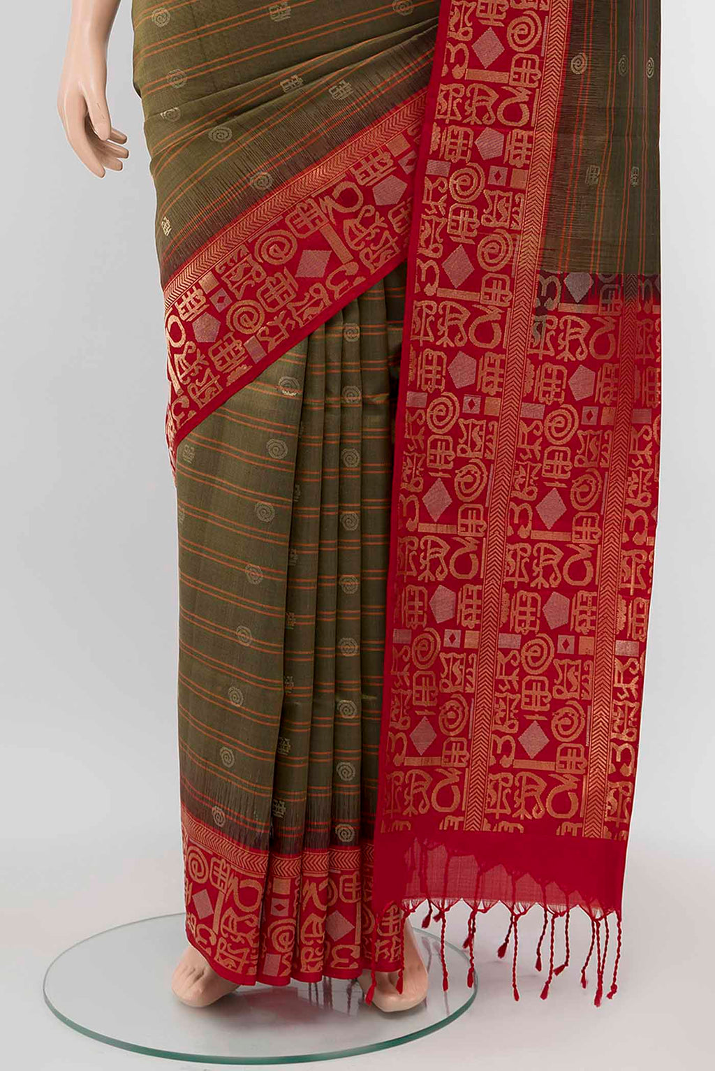 Pleats and pallu of Beige Blended Soft Silk Saree with Zari Butta on the body and Zari Border