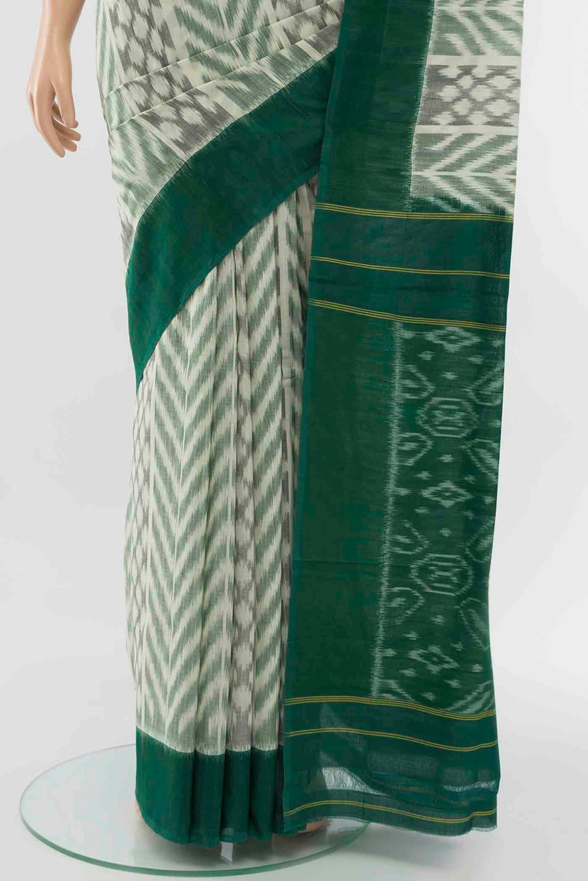 pleats pallu