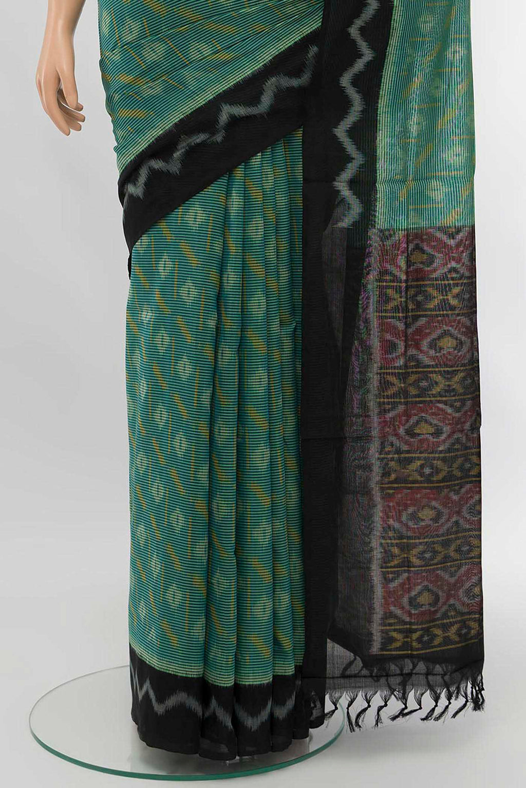 Pleats and pallu of Blue Pochampally Cotton Saree with Pure Ikat on the body and Plain Border