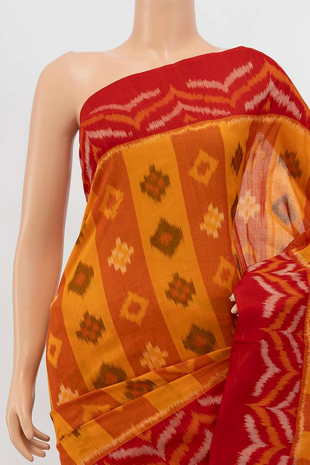 Border image of Mustard Pochampally Cotton Saree with Pure Ikat on the body and Plain Border