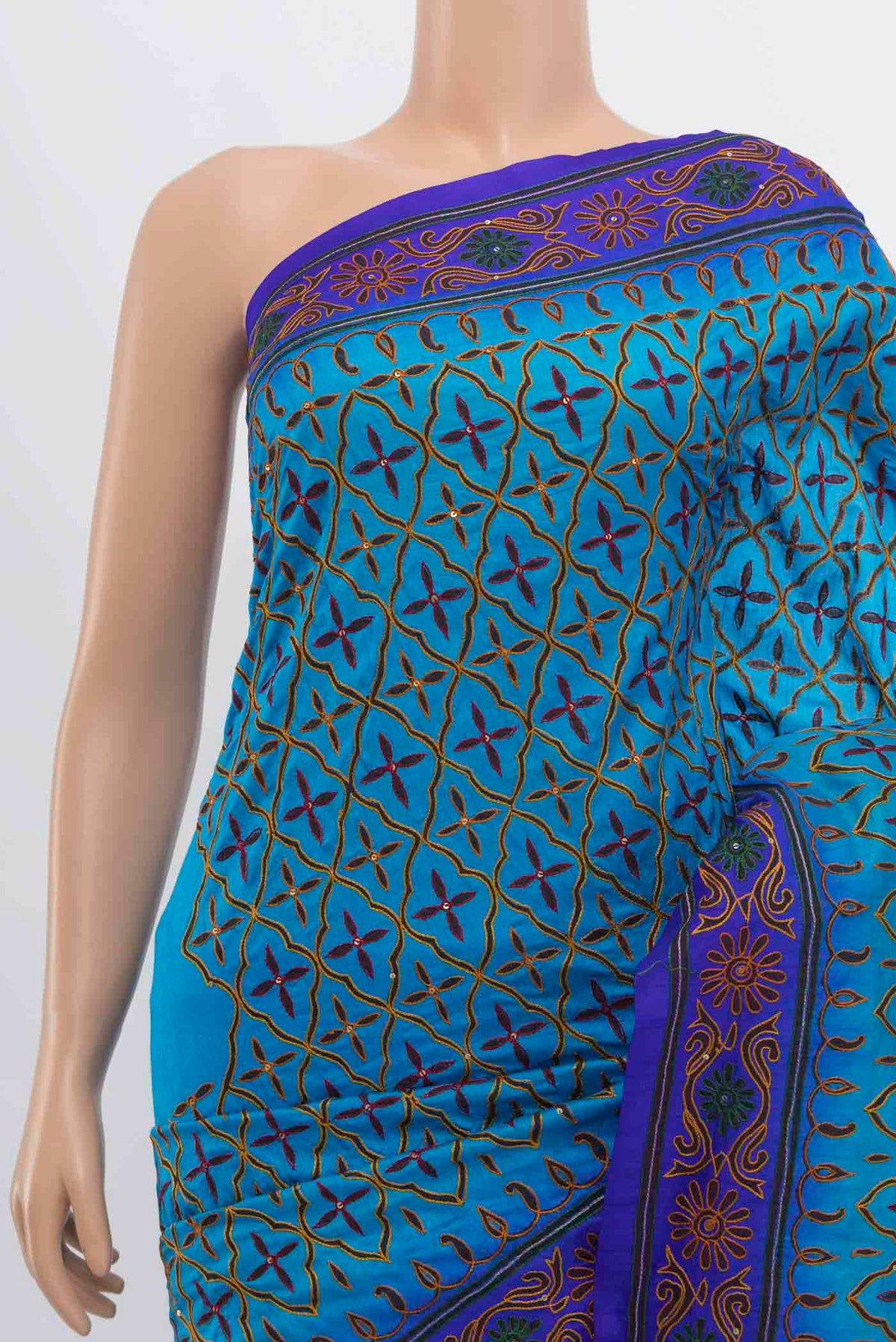 Border image of Light Blue Art Silk Saree with Embroidery on the body and Embroidery Border. 