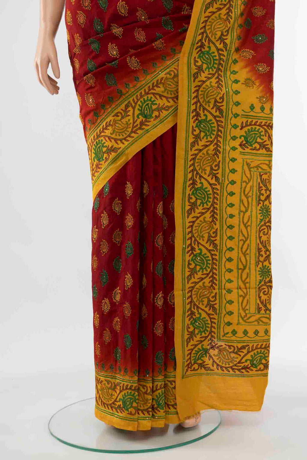 Pleats and pallu of Maroon Blended Raw Silk Saree with Embroidery on the body and Embroidery Border