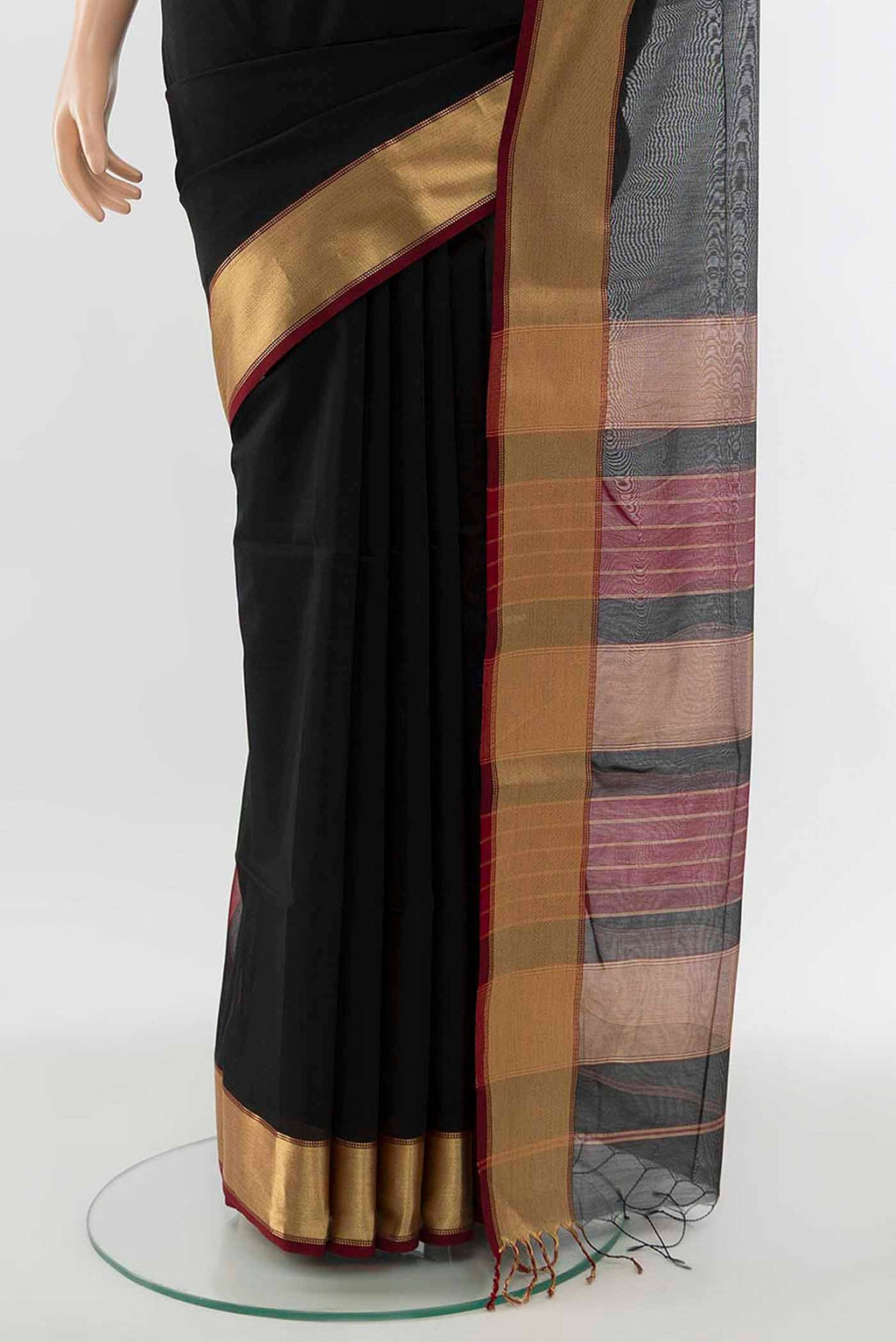 pleats pallu