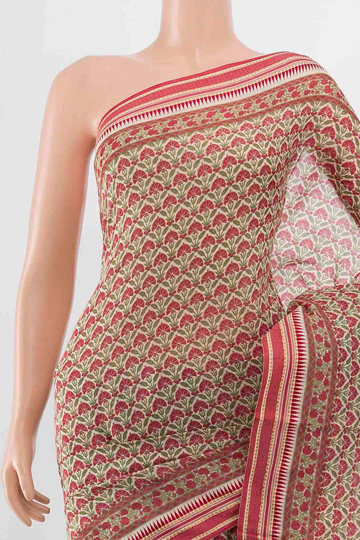 Border image of Red Maheshwari Silk Cotton Saree with Thread Butta on the body and Silk Border