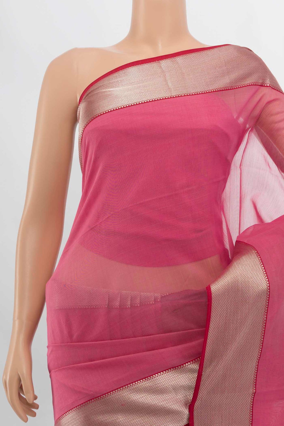 Border image of Rose pink Maheshwari Silk Cotton Saree with Plain Body and Silk Border. 