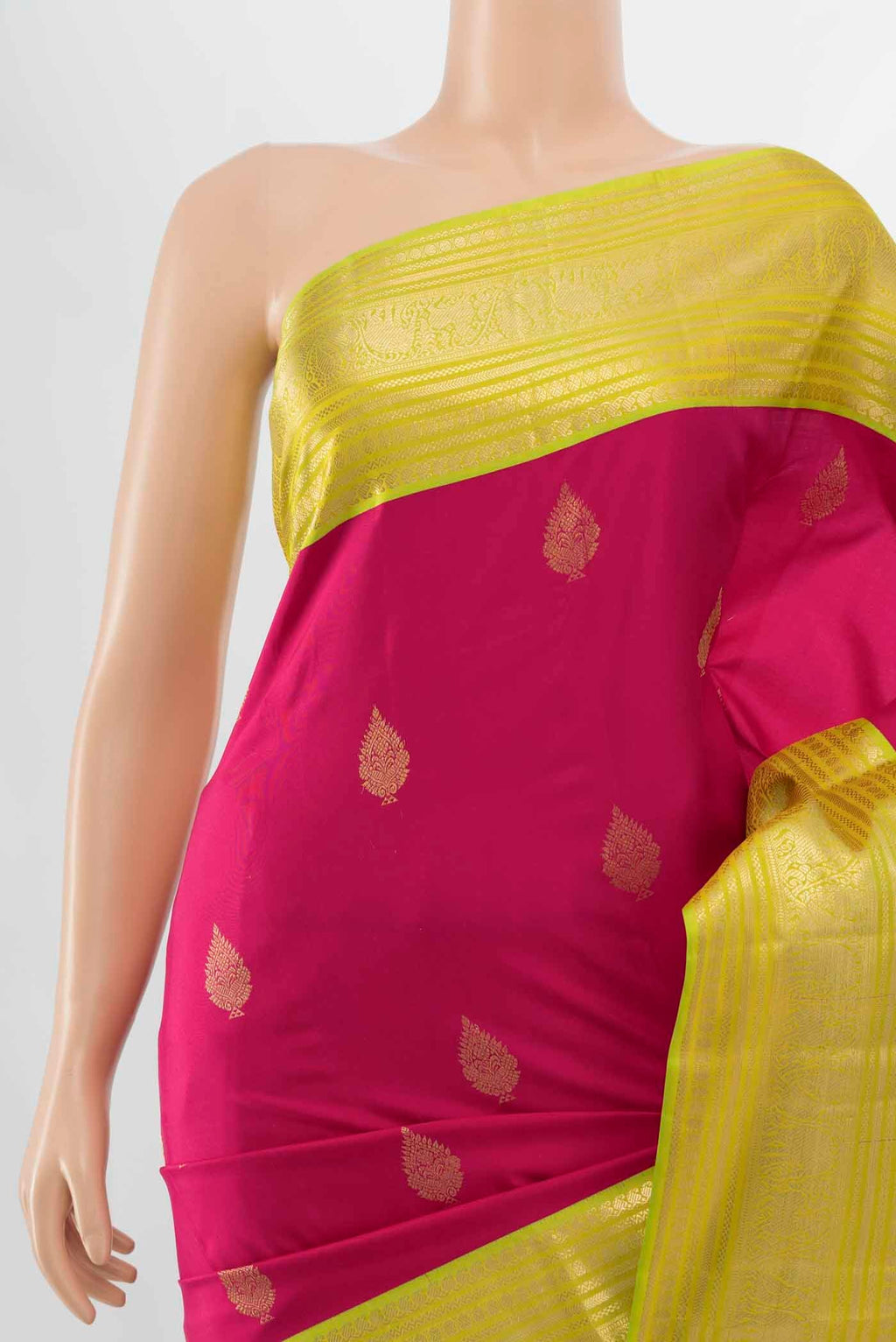 Border image of Dark Pink Kanchipuram Silk Saree with Zari Butta on the body and Silk Border