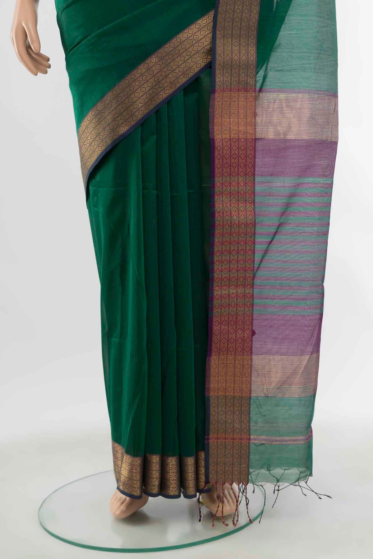 Pleats and pallu of Peacock Blue Maheshwari Silk Cotton Saree with Zari Butta on the body and Silk Border