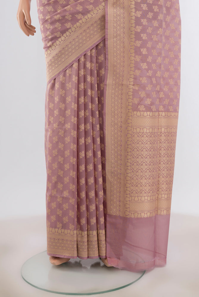 Pleats and pallu of Lavender Banarasi Silk Saree with Zari Butta on the body and Zari Border. 