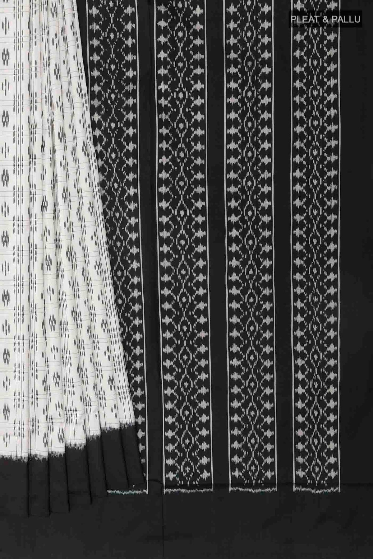 Pleats and pallu of White Pochampally Silk Saree with Pure Ikat on the body and Plain Border