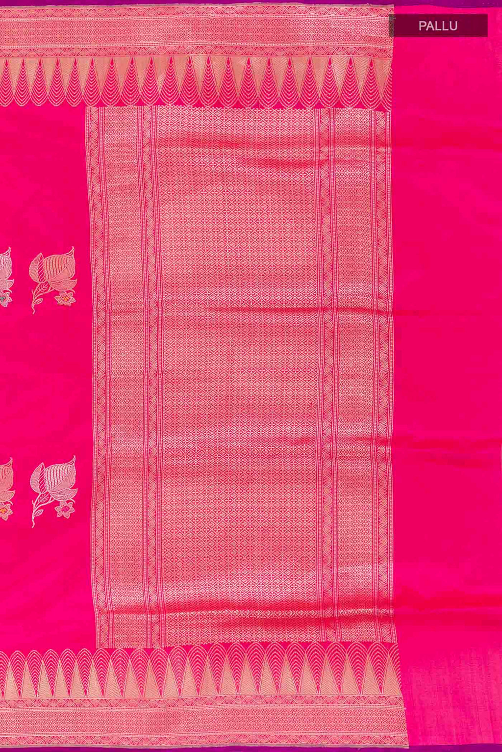 Close up image of the pallu of Pink Banarasi Saree with Zari Butta on the body and Zari Border
