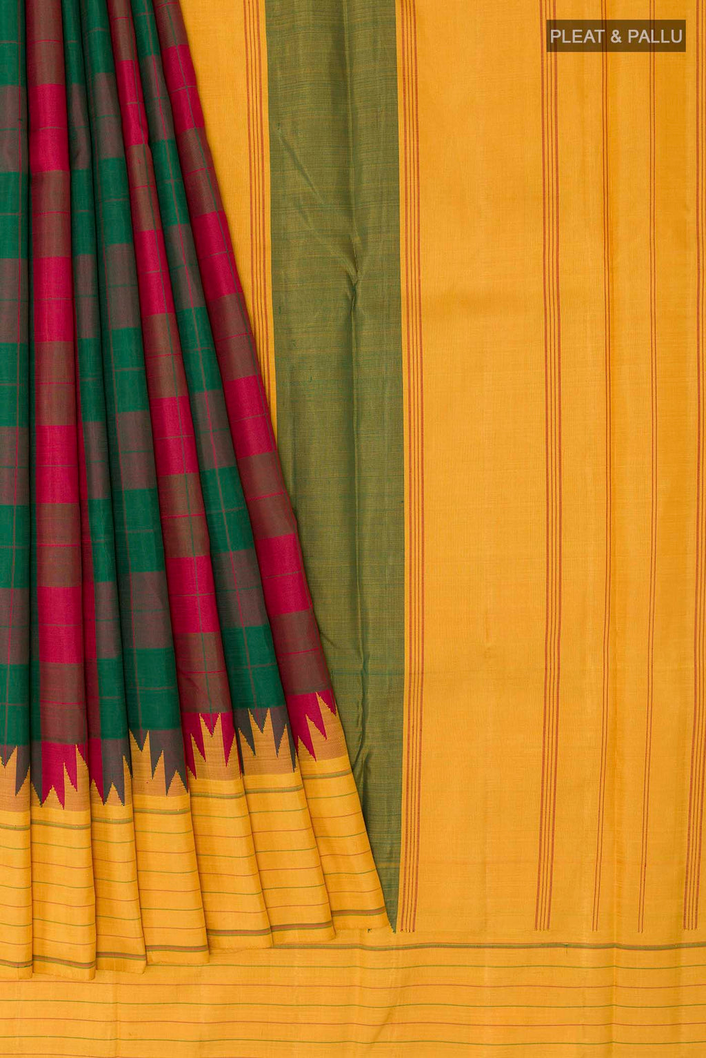 Pleats and pallu of Multi Color Kanchipuram Silk Saree with Checked design on the body and Thread Border