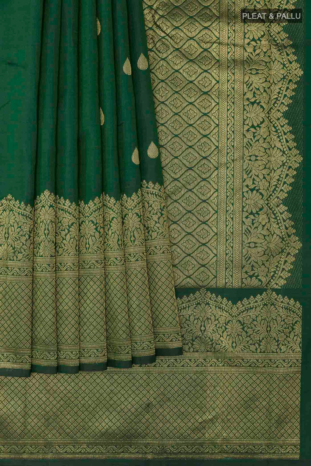 Pleats and pallu of Bottle Green Kanchipuram Silk Saree with Zari Brocade on the body and Zari Border
