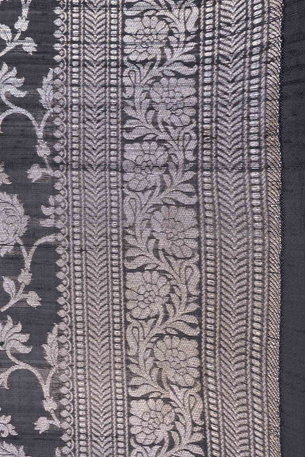 Border image of Black Dual Tone Raw Silk Saree with Zari Brocade on the body and Zari Border