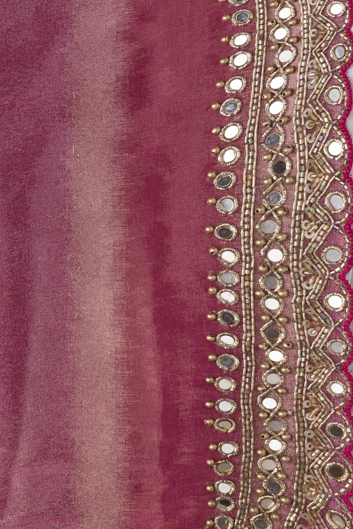 Border image of Pink Dual Tone Banarasi Georgette Saree with Zari Brocade on the body and Embroidery Border. 