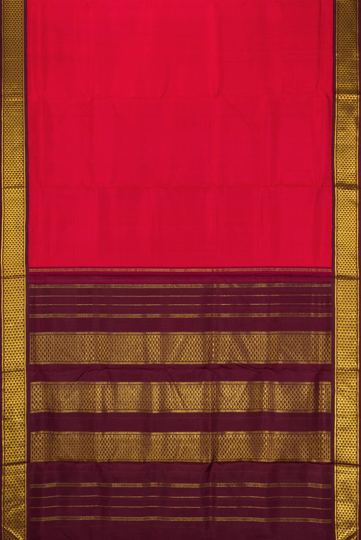Flat view of Pure Silk Pure Zari Red Dual Tone Kanjivaram Nine Yards Saree with Plain Body and Zari Border. 
