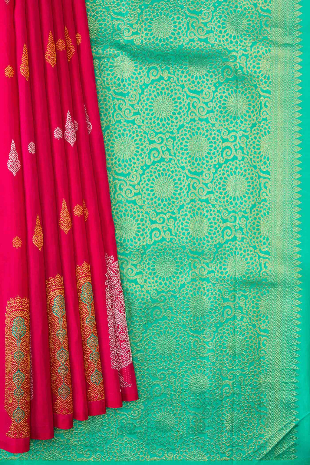 Pleats and pallu of Dark Pink Dual Tone Kanchipuram Silk Saree with Zari Butta on the body and Fancy Border