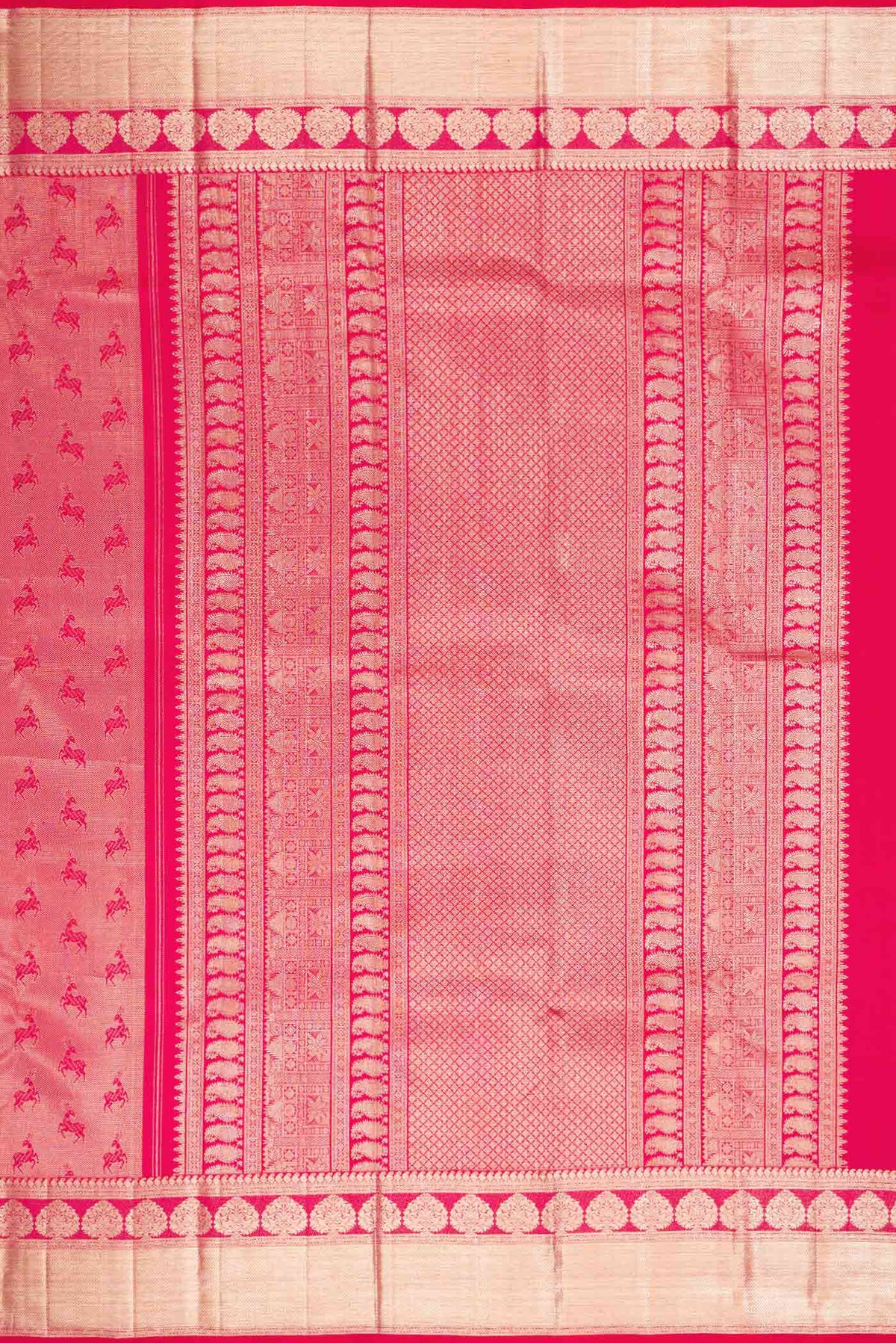 Close up image of the pallu of Dark Pink Dual Tone Kanchipuram Silk Saree with Zari Brocade on the body and Zari Border